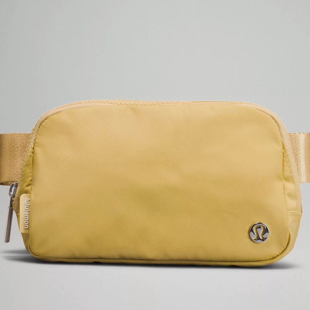 New in package Lululemon everyday belt bag